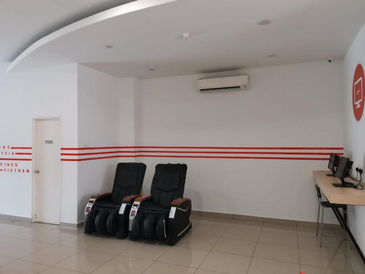 1 Orange Hotel Klia & Klia2 Sepang Exterior foto